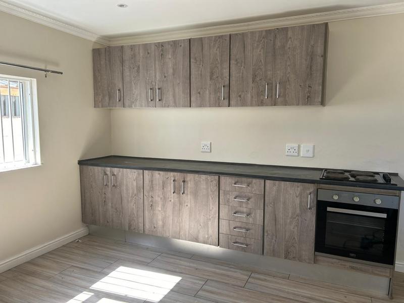 To Let 2 Bedroom Property for Rent in Wynberg Western Cape